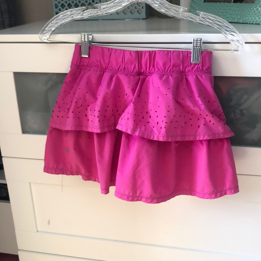 Lululemon pink layered skirt